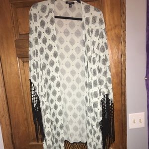 NWOT Torrid Fringe Kimono